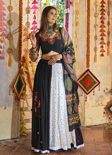 Navratri Special Black And White Mirror Work Chaniya Choli